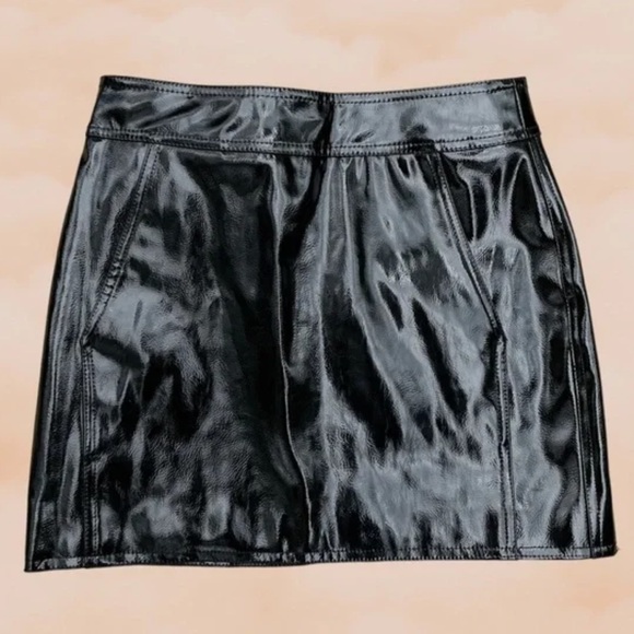 Saint Laurent Leather Mini Skirt! - Picture 3 of 3